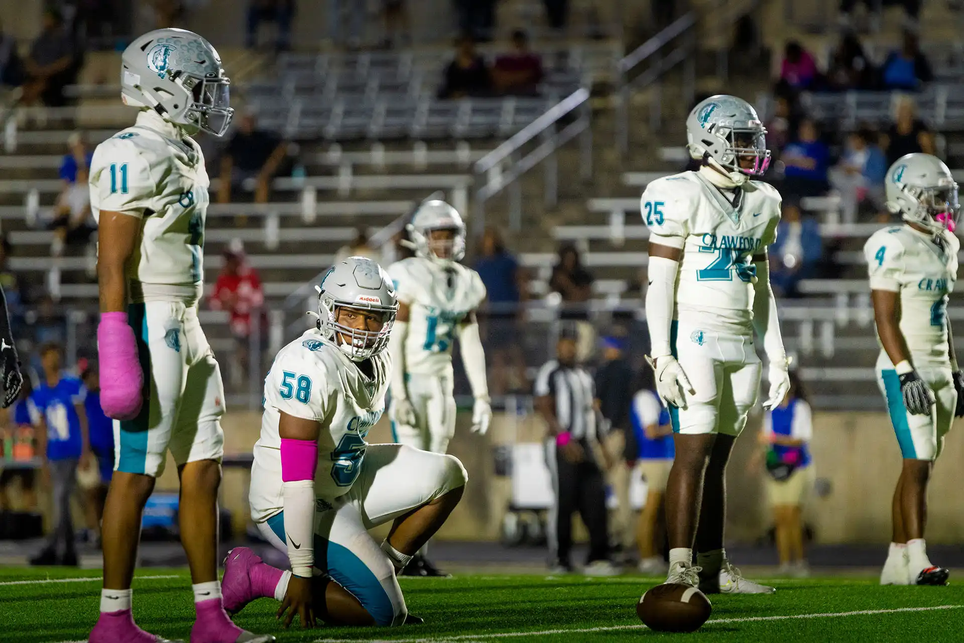 Texas High School Football, Athletes, Football players, high school, #gamedaysportsjournal, #jcurtismedia, #photobyjeteralcmitchell