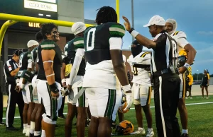 Iowa Colony Shuts Out Marshall 21–0 Texas High School Football, Athletes, Football players, high school, #gamedaysportsjournal, #jcurtismedia, #photobyjeteralcmitchell