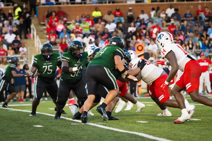 Manvel and Iowa Colony compete during their September 4 matchup