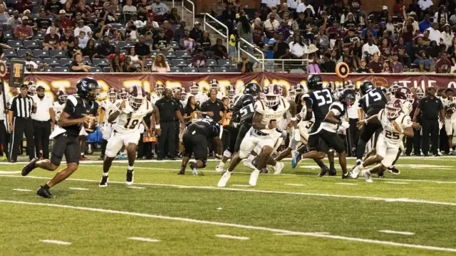 sc-4 QB-on the run