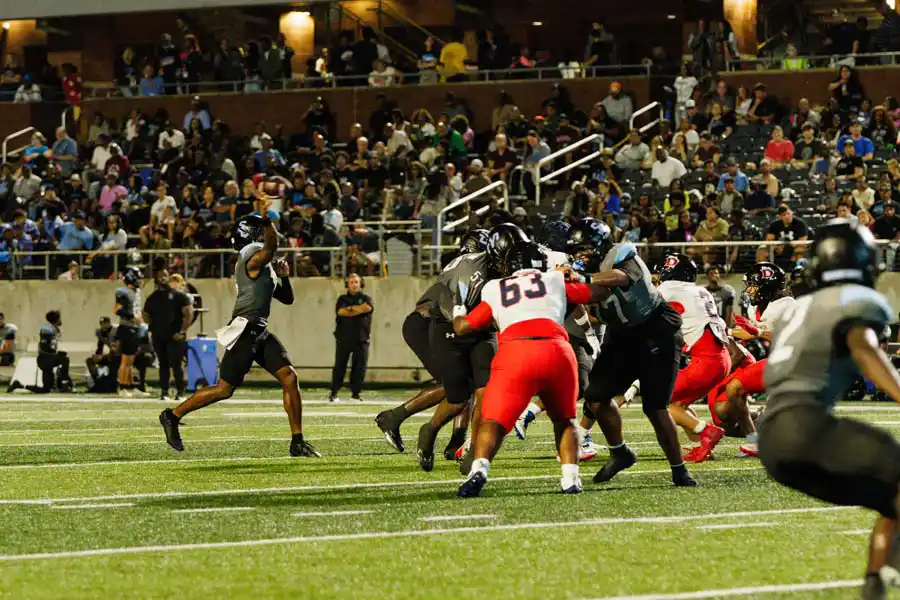 Shadow Creek offense against Dawson at Alvin ISD Freedom Field